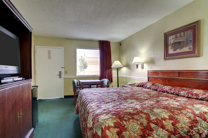 Room 13 of 15