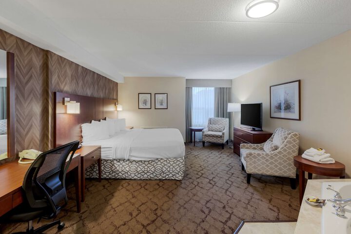 Room 80 of 97