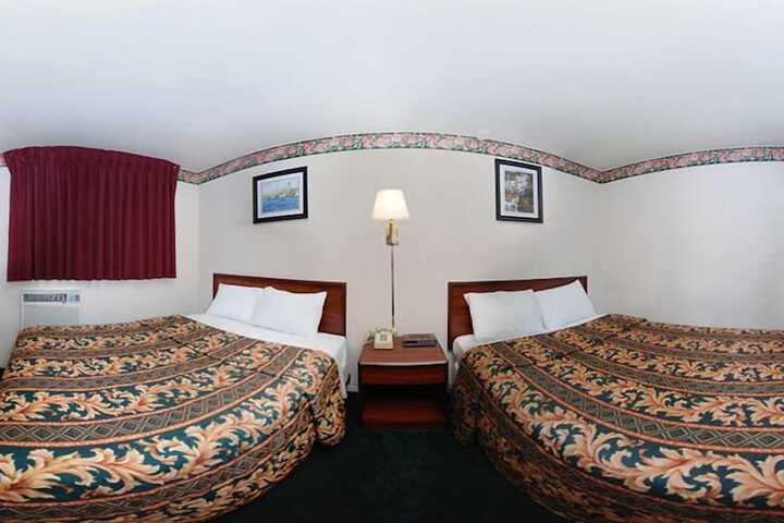Room 15 of 34
