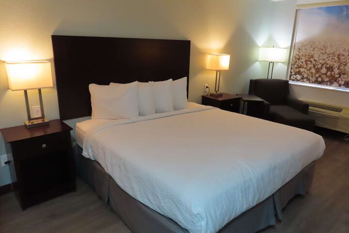 Room 17 of 25