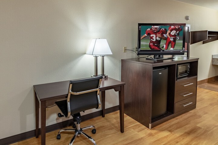 Room 16 of 29