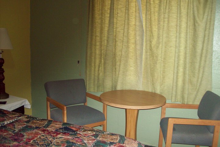 Room 24 of 40