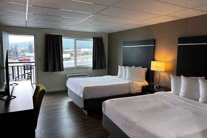 Room 13 of 38