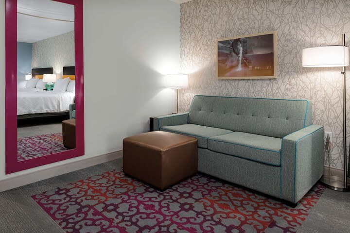 Room 13 of 21