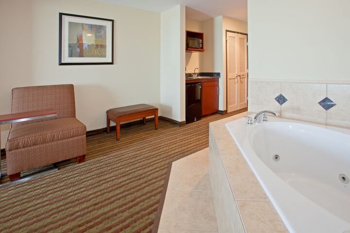 Room 20 of 37