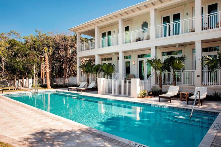 Playa Largo Resort & Spa Autograph Collection