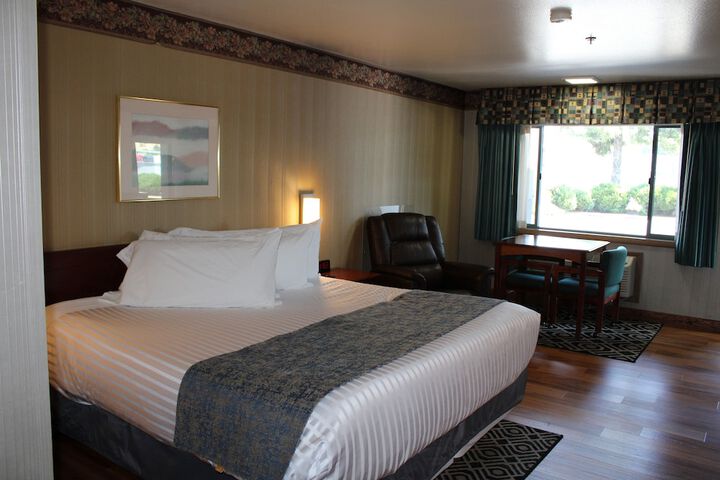 Room 16 of 33
