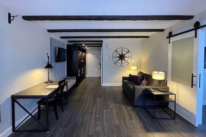 Room 60 of 91