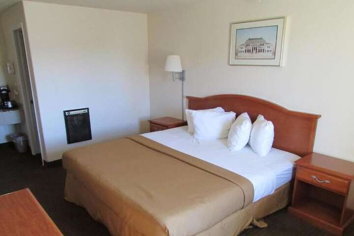 Room 14 of 20