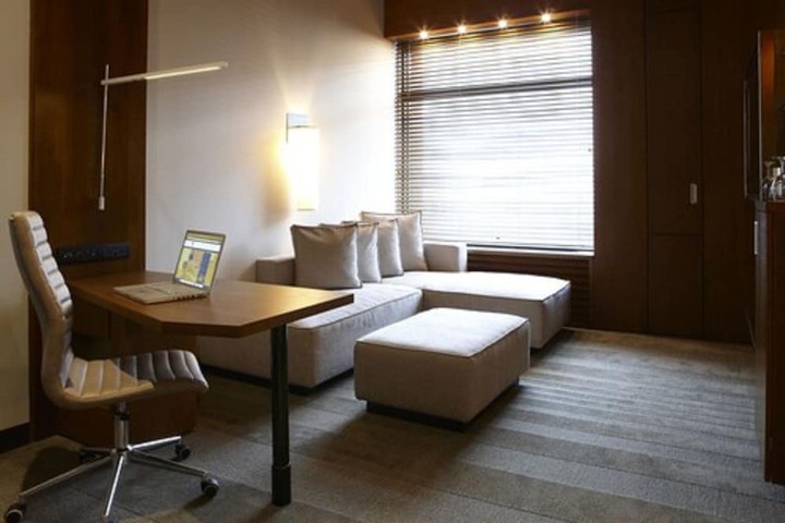 Room 15 of 42
