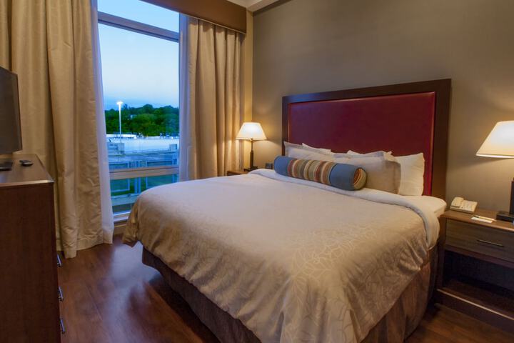 Hotel Ithaca