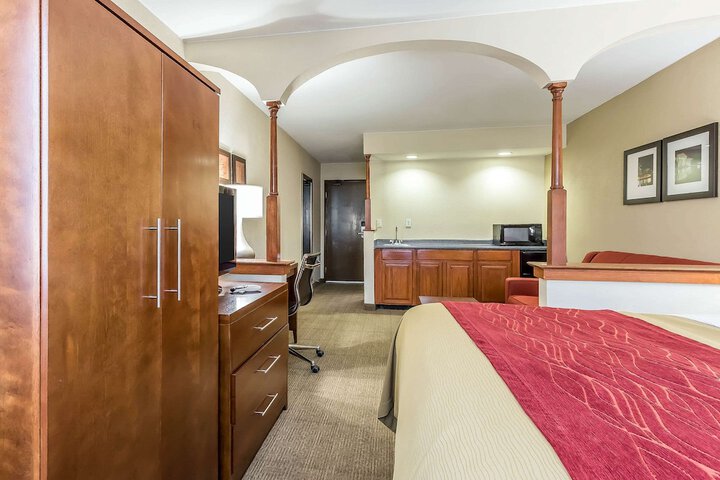 Room 19 of 60