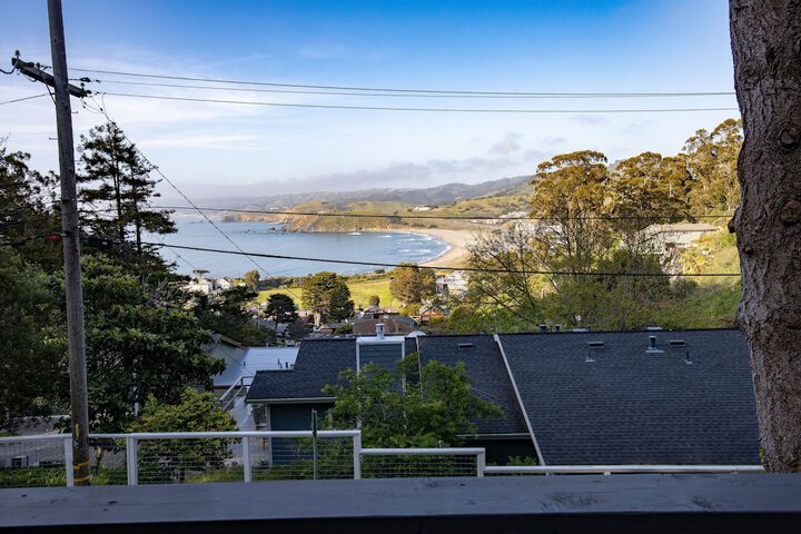 Marbella Lane Pedro Point Beach House with Hot Tub