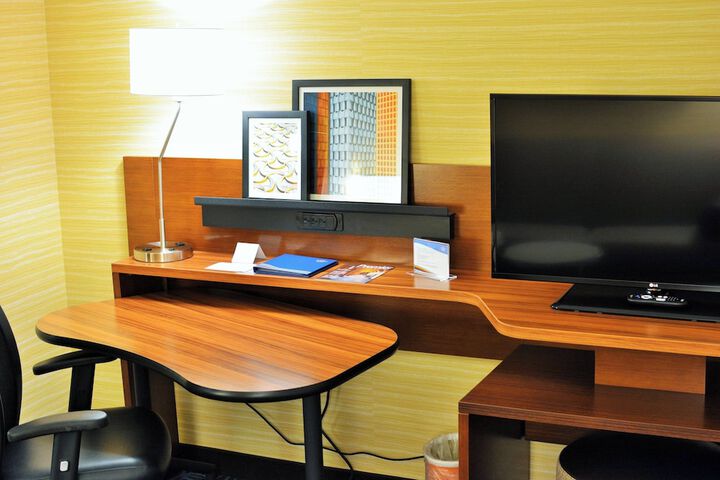 Room 16 of 23