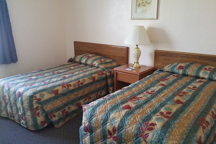 Room 11 of 22