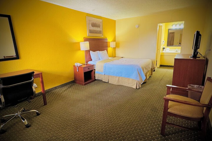 Room 18 of 24