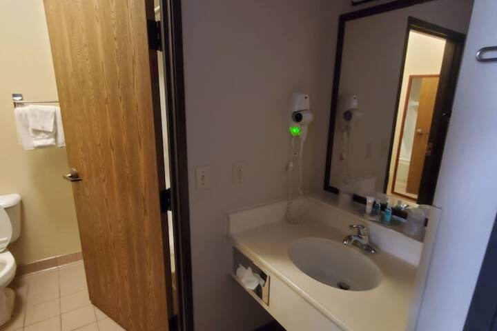 Cambridge Inn by Capital O near I-70 / I-77