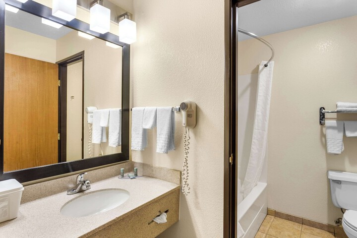 Best Western Oglesby Inn