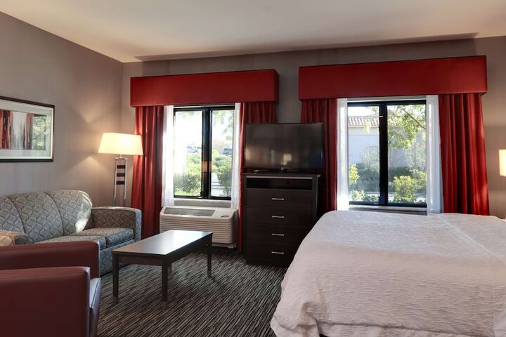 Room 25 of 72