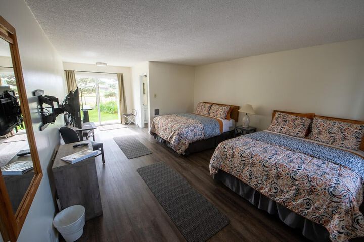 Pacific City Inn