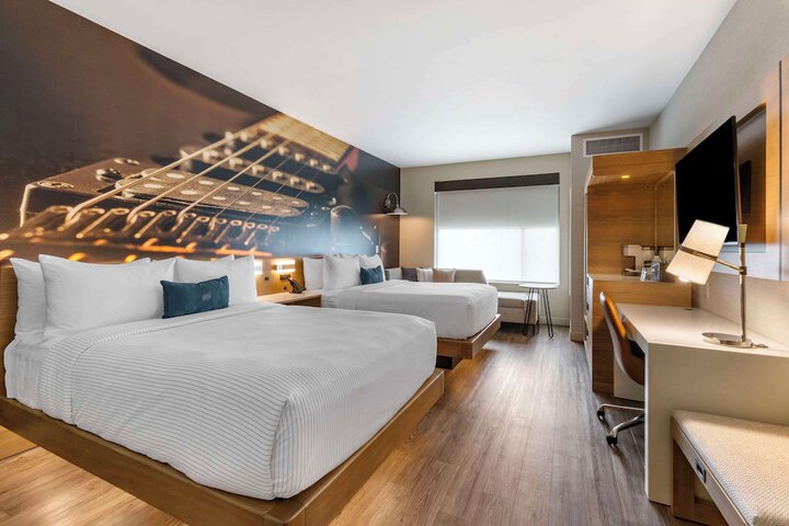 Room 47 of 75