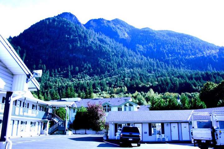 Heritage Inn