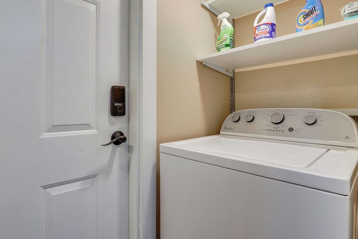 Game Room + Hot Tub: Salt Lake City Area Apt