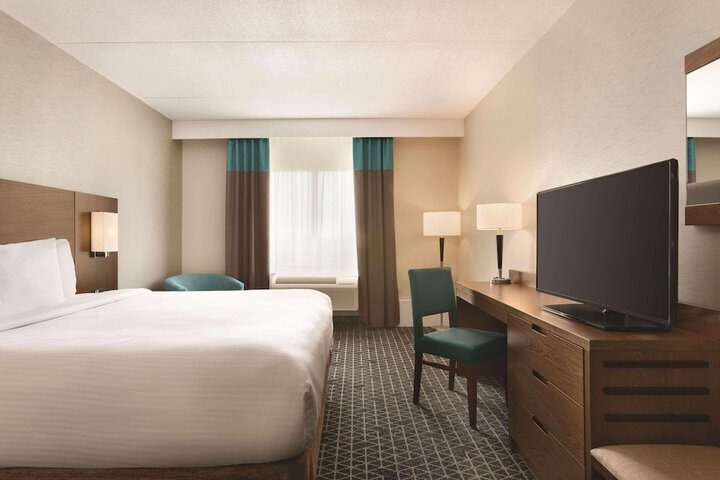 Park Inn by Radisson Brampton On