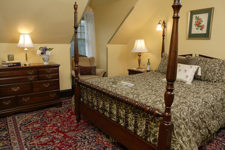 Room 46 of 100