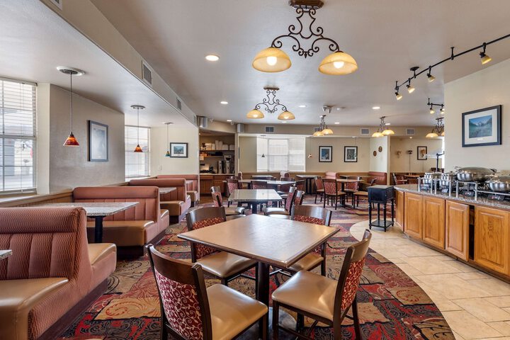 Best Western Swiss Clock Inn