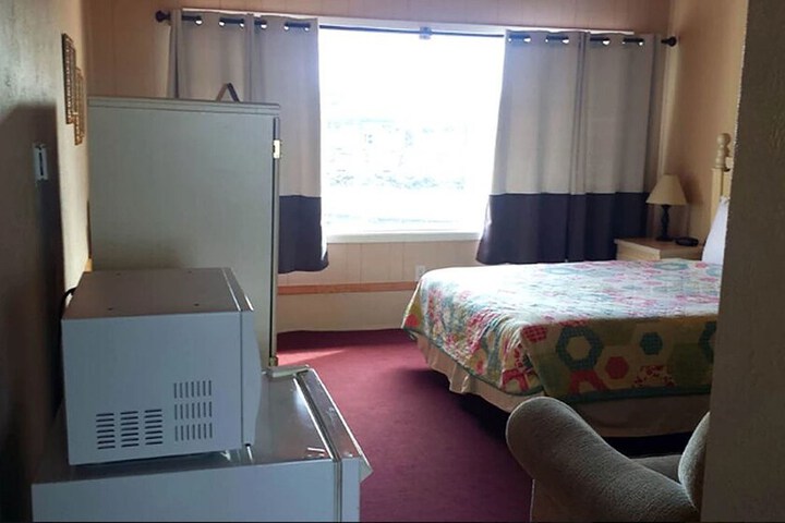 Room 22 of 120