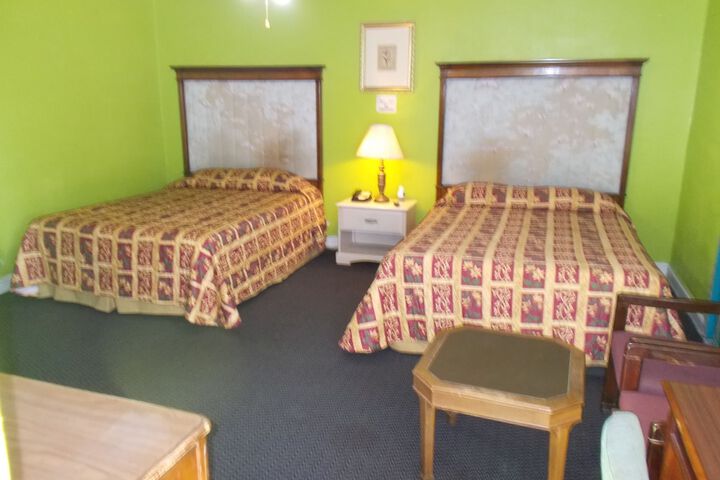 Room 12 of 50