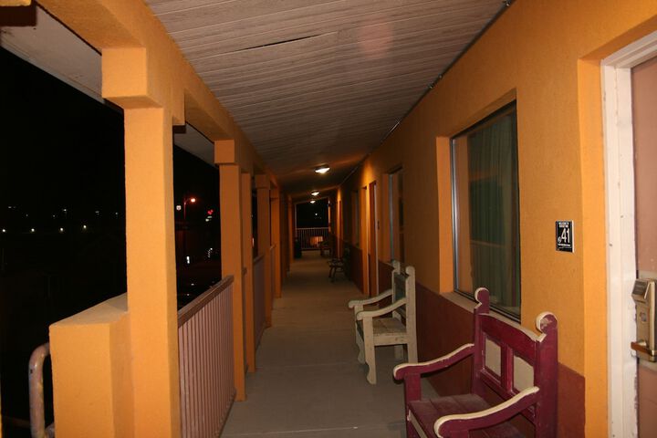 Ballroom/Hall 16 of 25