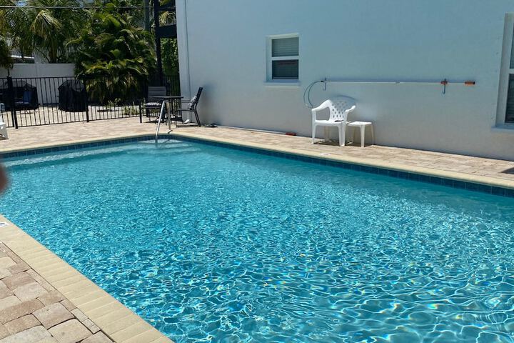 Tropical Breeze Resort