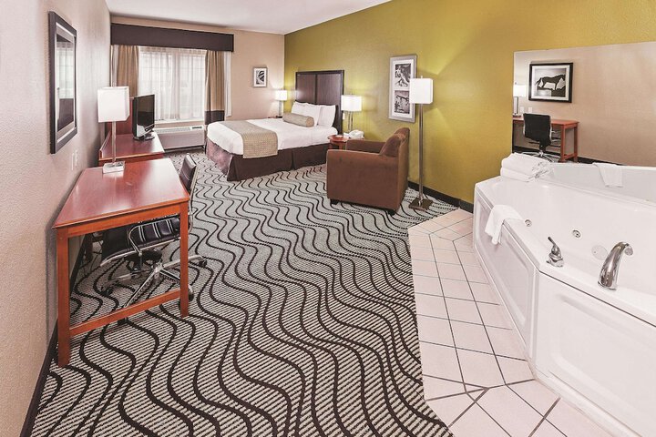 Room 17 of 47