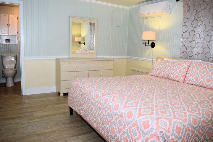 Room 72 of 309