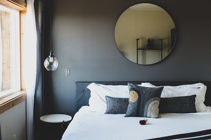 Room 72 of 122