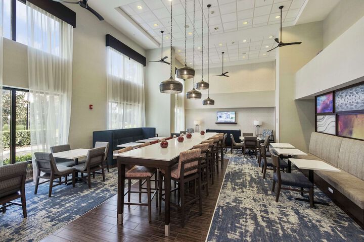 Hampton Inn & Suites Orlando-Apopka
