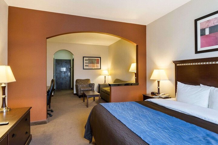 Comfort Inn & Suites Winnie