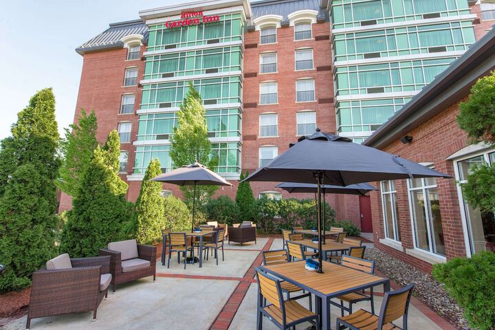 Hotel 4 of 66