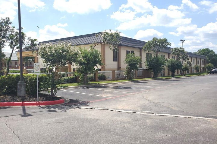 Coratel Inn & Suites by Jasper New Braunfels IH-35 EXT 189