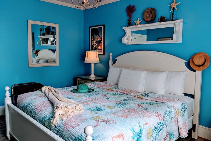 Room 54 of 119
