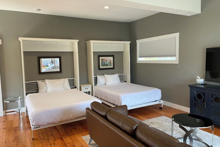 Majestic Inn & Spa