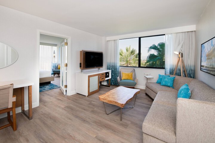 Renaissance Newport Beach Hotel