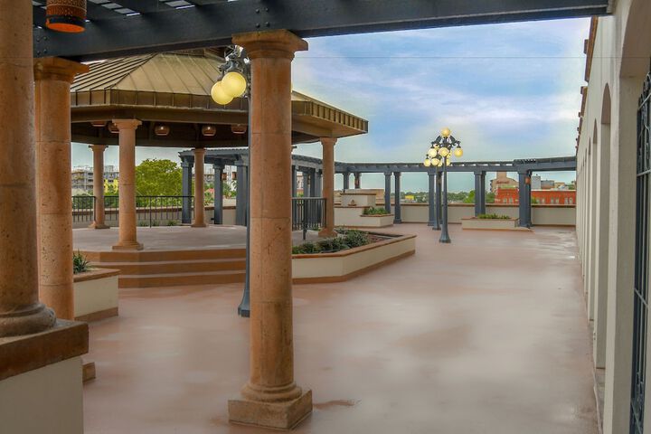 Terrace/Patio 103 of 104