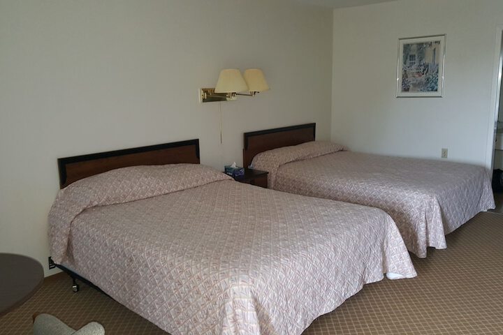 Room 28 of 43