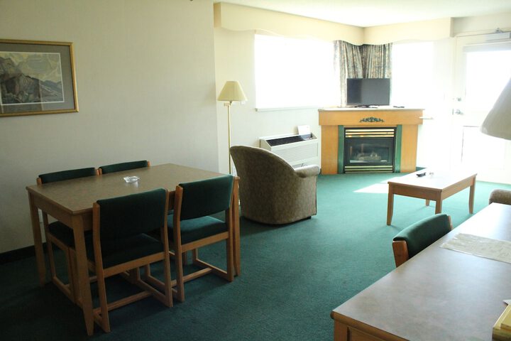Room 44 of 71