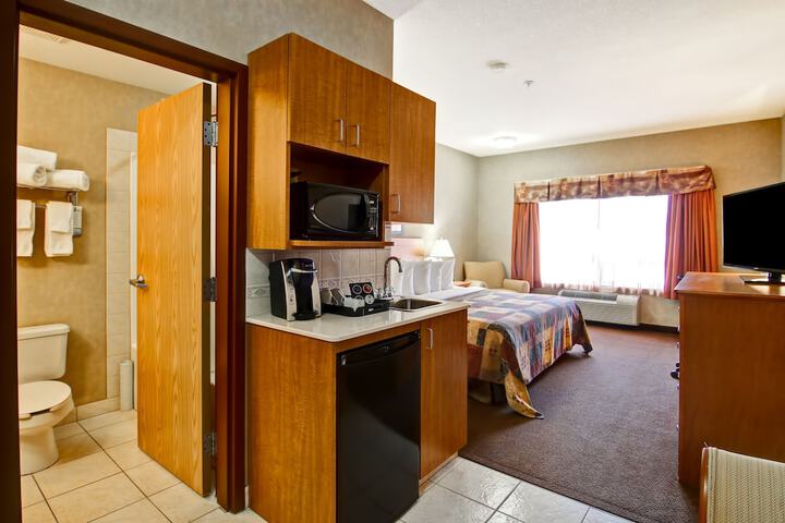Room 34 of 40