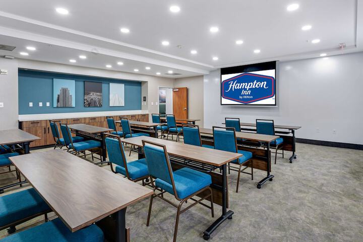 Hampton Inn Houston-Pearland