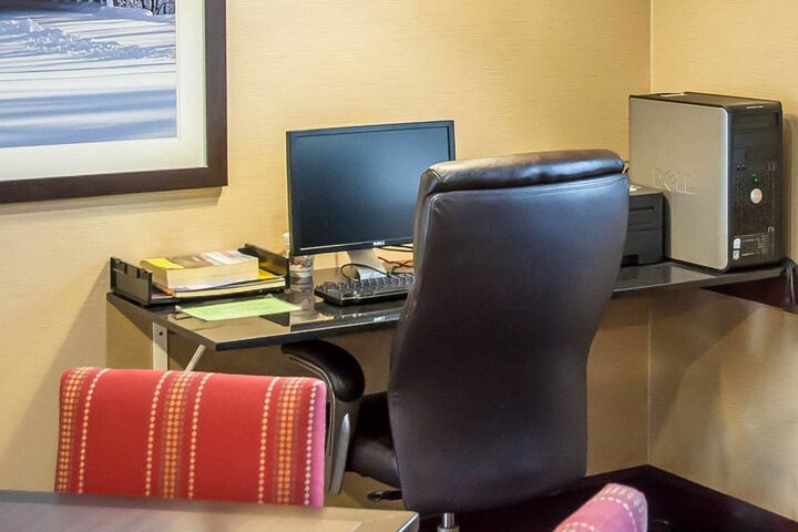 Comfort Inn & Suites Lawrenceburg